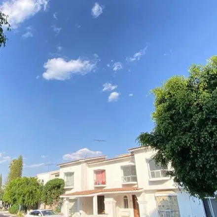 Rent this 3 bed house on Circuito Álamos 65 in Delegación Centro Histórico, 76160 Querétaro