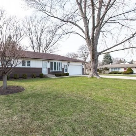 Image 2 - 3912 Grandview Avenue, Chittenden, Gurnee, IL 60031, USA - House for sale