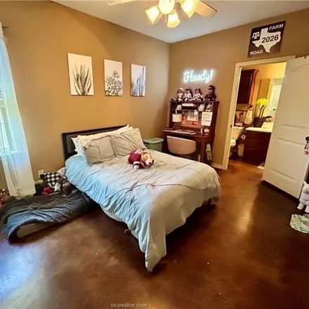 Image 9 - Barracks Dog Park, Corporal Road, College Station, TX 77845, USA - House for rent