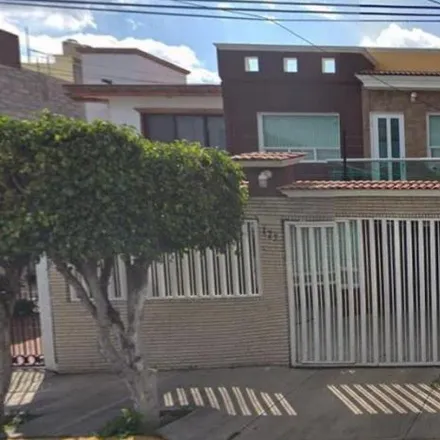 Buy this 3 bed house on Calle Valle de las Casas 177 in Colonia Valle de Aragón 1a. Sección, 57100 Nezahualcóyotl