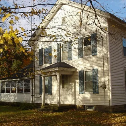 Buy this 3 bed house on 8579 Parkman Mesopotamia Road in Trumbull County, OH 44062