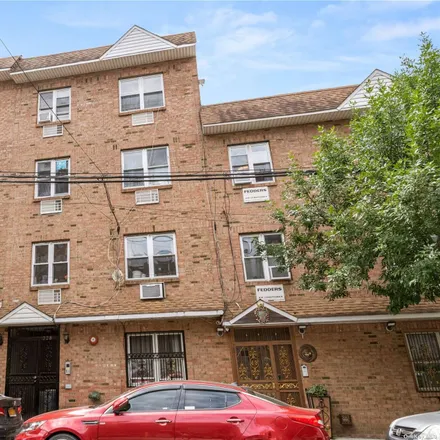 Buy this 11 bed townhouse on 334 East 148th Street in New York, NY 10451