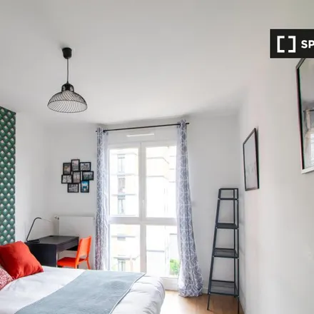 Rent this 4 bed room on 1 Rue Mozart in 92110 Clichy, France