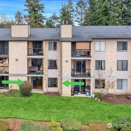 Image 2 - 12600 Northeast 145th Street, Kingsgate, Kirkland, WA 98034, USA - Condo for sale