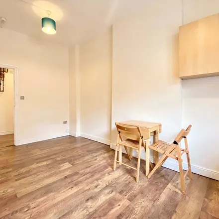 Rent this 1 bed apartment on The Cross Keys in High Street, Rode