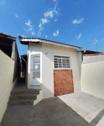 Buy this 2 bed house on Rua Benedito Cirineu Mendes in Alvinópolis, Atibaia - SP