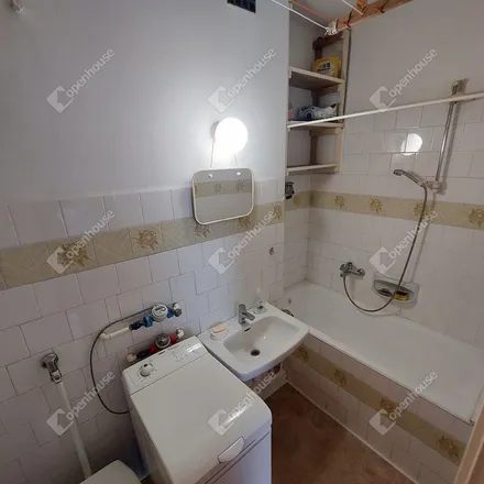 Rent this 2 bed apartment on Tatabánya in Álmos vezér utca, 2800