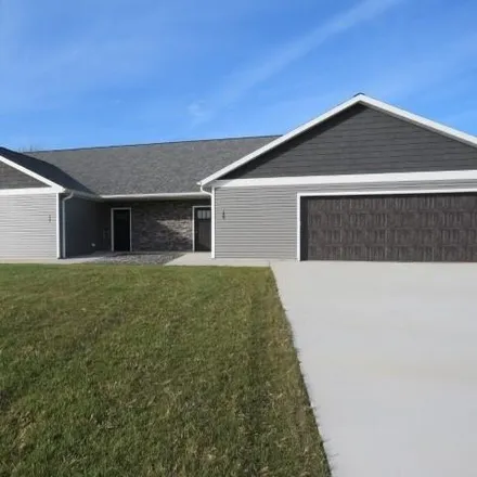 Buy this 2 bed house on unnamed road in Fox Lake, Dodge County