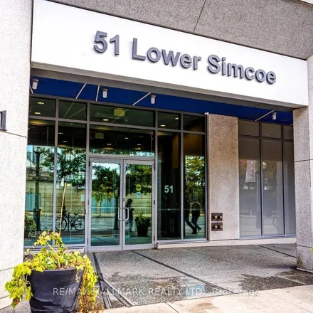 Image 2 - 51 Lower Simcoe Street, Old Toronto, ON M5J 3A6, Canada - Apartment for rent