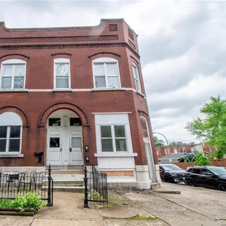 Image 1 - 3301 Wisconsin Avenue, St. Louis, MO 63118, USA - House for sale
