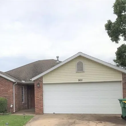 Rent this 3 bed house on 901 Tyra Lane in Seba, Centerton