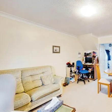 Image 5 - Viscount Walk, King John Avenue, Bear Cross, BH11 9TD, United Kingdom - Townhouse for sale