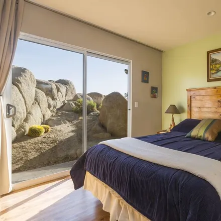 Image 5 - Yucca Valley, CA - House for rent