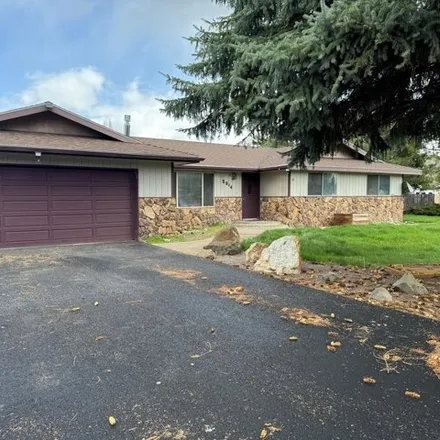 Buy this 3 bed house on 5668 Breitenstein Lane in Klamath County, OR 97601