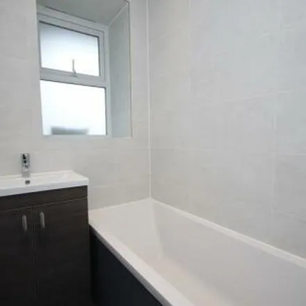 Image 1 - Montrose House, Westferry Road, Millwall, London, E14 3SE, United Kingdom - Apartment for rent