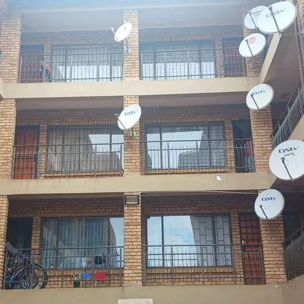 Image 2 - Park Street South, West Porges, Randfontein Local Municipality, 1759, South Africa - Apartment for rent