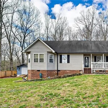 Buy this 3 bed house on 1372 Spanish Drive in Randolph County, NC 27205