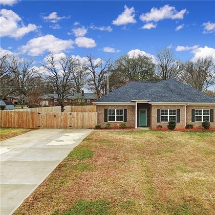 Rent this 3 bed house on 5040 Cheviot Road in Charlotte, NC 28269
