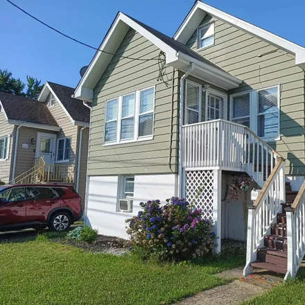 Buy this 4 bed house on 221 East Park Street in Moonachie, Bergen County