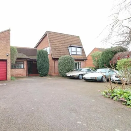 Buy this 5 bed house on Brick Kiln Lane in Shepshed, LE12 9EJ