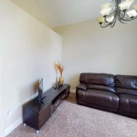 Buy this 5 bed apartment on 3852 East Willow Ridge Drive