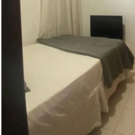 Rent this 3 bed room on Bajo Mi Sombrero in Avinguda de Madrid, 135