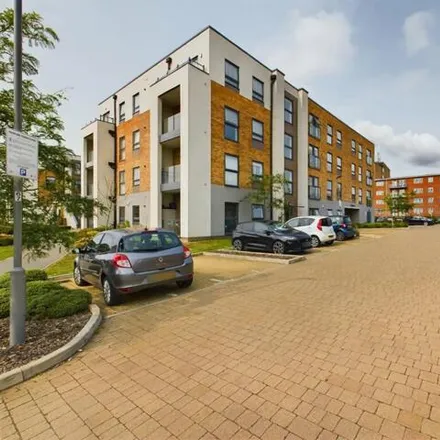 Buy this 2 bed apartment on unnamed road in Welwyn Garden City, AL7 4FP