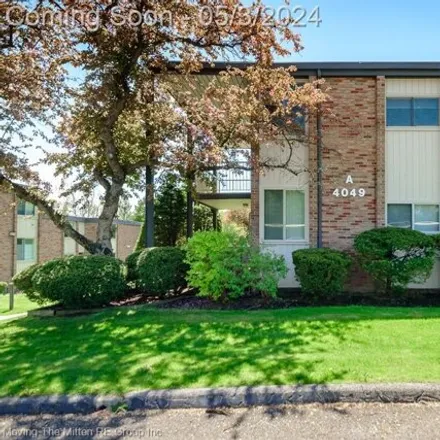 Image 2 - Birmingham Athletic Club, 4033 West Maple Road, Bloomfield Township, MI 48301, USA - Condo for sale