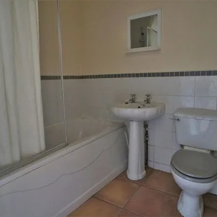 Rent this 2 bed apartment on Shakespeare Crescent in Pontefract, WF10 3HE