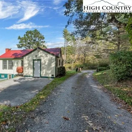 Image 8 - Lucky Valley Road, Alleghany County, NC 28663, USA - House for sale