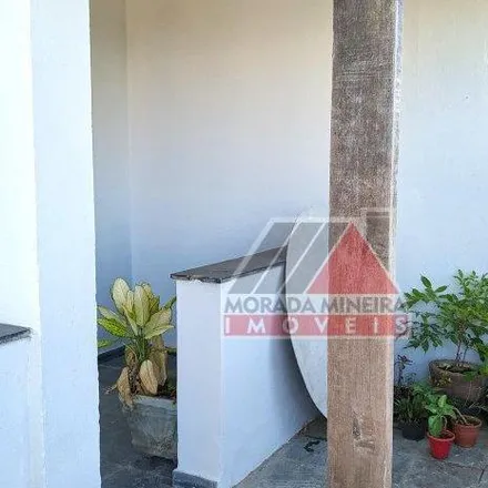 Image 1 - Avenida Ezequiel Torres Perdigão, Palmital, Santa Luzia - MG, 33202-690, Brazil - House for sale