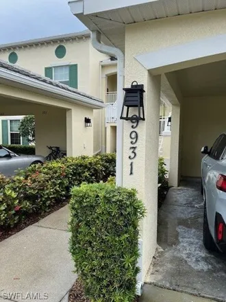 Buy this 2 bed condo on Gladiolus Drive @ Sea Crest Boulevard in Gladiolus Drive, Lee County