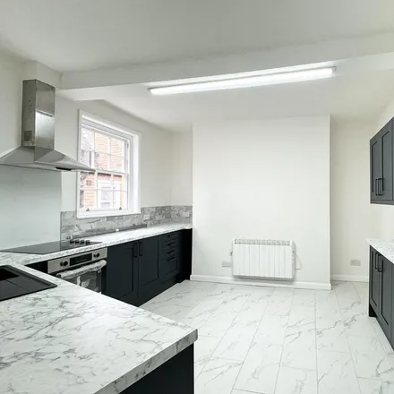 Rent this 2 bed apartment on Newark Palace in Appleton Gate, Newark on Trent