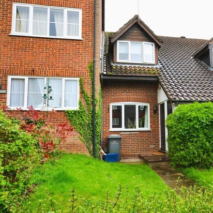 Rent this 2 bed townhouse on Wadnall Way in Knebworth, SG3 6DX