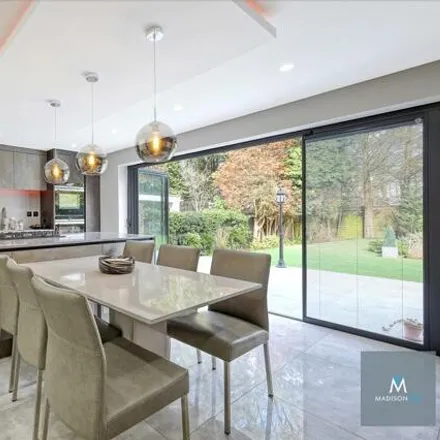 Image 7 - Audleigh Place, Tomswood Road, Grange Hill, Chigwell, IG7 5QW, United Kingdom - House for sale