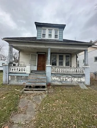 Buy this 3 bed house on 14563 Washburn Avenue in Detroit, MI 48238
