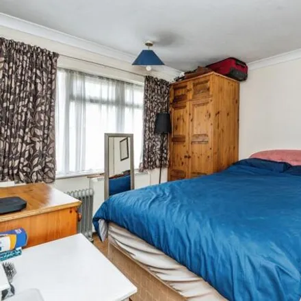 Image 2 - Hatherley Mansions, Shirley Road, Southampton, SO15 3HP, United Kingdom - Apartment for sale