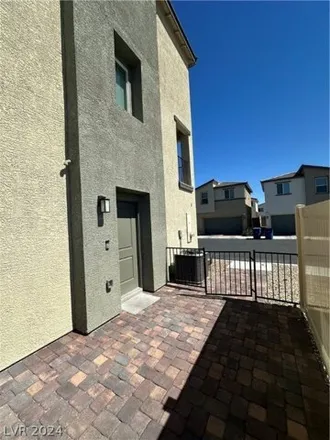 Image 2 - Carson Shadow Street, North Las Vegas, NV 89086, USA - House for rent