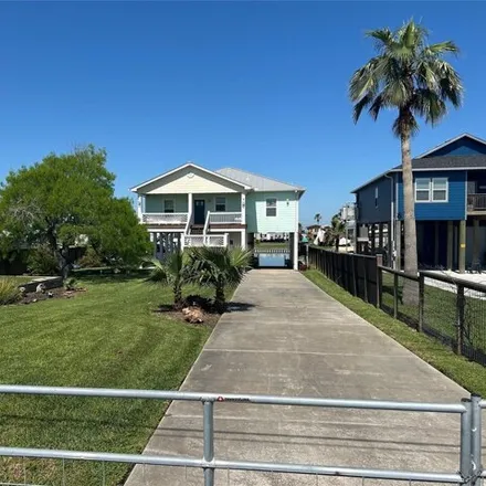 Image 2 - 515 Copano Cove Rd, Rockport, Texas, 78382 - House for sale