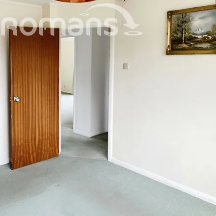 Image 5 - Riseley Road, Maidenhead, SL6 6EP, United Kingdom - Apartment for rent