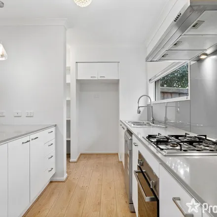 Rent this 3 bed apartment on Wilde Street in Fraser Rise VIC 3336, Australia