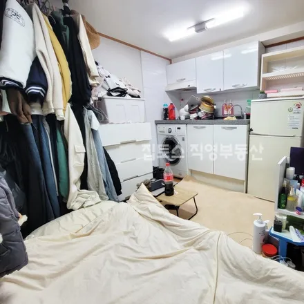 Rent this studio apartment on 서울특별시 광진구 화양동 46-30