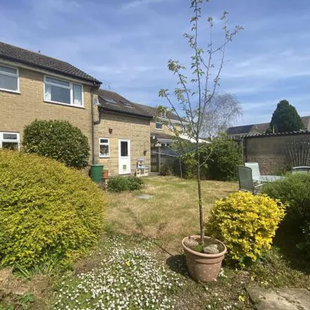 Rent this 4 bed apartment on Blackbirds in Thornford, DT9 6QZ