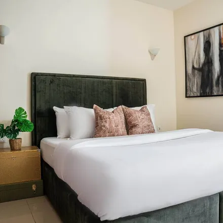 Rent this 3 bed apartment on Ikoyi Baptist Church in Ikoyi, Lagos