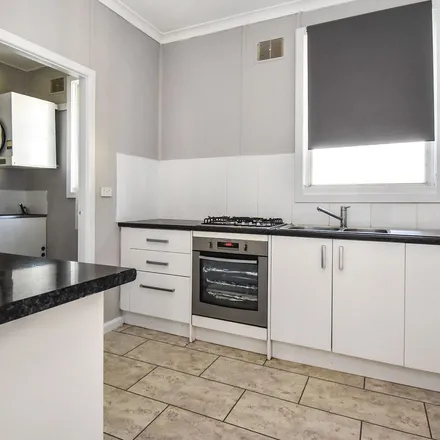 Rent this 3 bed apartment on Glenroi Avenue in Glenroi NSW 2800, Australia