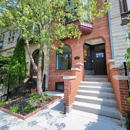 Buy this 4 bed house on 4411 South Berkeley Avenue in Chicago, IL 60653