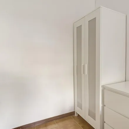 Rent this 6 bed room on Carrer de València in 222, 08001 Barcelona