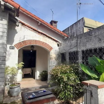 Buy this 4 bed house on Guillermo White 1814 in Partido de Morón, El Palomar
