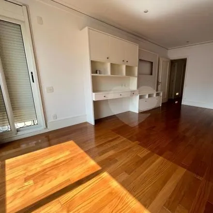 Buy this 3 bed apartment on Rua Melo Alves 690 in Cerqueira César, São Paulo - SP