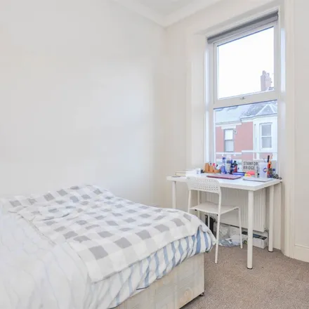 Rent this 3 bed apartment on Bayswater Road in Newcastle upon Tyne, NE2 3HS